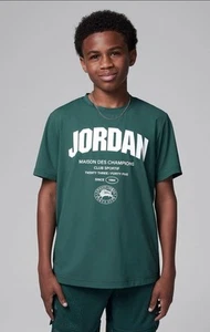 Nike Air Jordan Dri-Fit Short Sleeve Shirt Boys Sz S Jumpman - Picture 1 of 4
