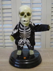 RARE Gemmy Halloween Animated Grave Raver DYNAMITE Skeleton Taio Cruz *READ* - Picture 1 of 12