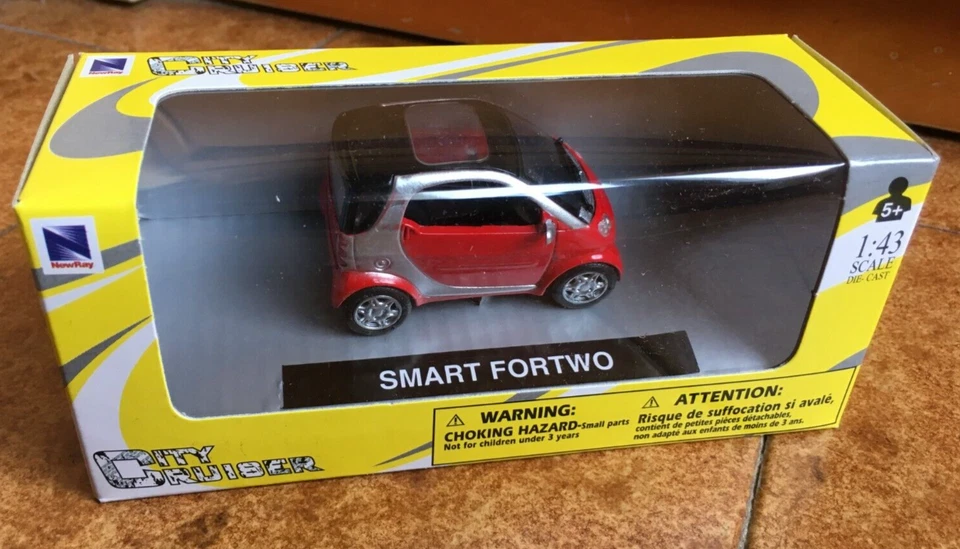 SMART FORTWO For Two scala 1/43 auto metallo NEWRAY NEW RAY NEW-RAY macchinina - Immagine 1 di 4