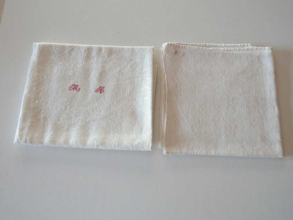 Lot de 2  belles et grandes Serviettes de Table en Métis ? Damassé.  MA ET PP - Photo 1/4