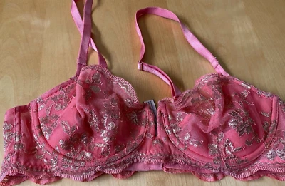 VICTORIA SECRET DREAM ANGELS PUSH UP W/O PADDING CORAL PINK FLORAL LACE BRA 36C - Image 1 of 4