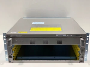 CISCO ASR1004 + 2 x AC PSU + SUPPORTS RACK. GARANTIE 90 JOURS.LIVRAISON GRATUITE AU ROYAUME-UNI - Photo 1/1