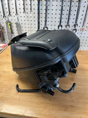 Ducati Hypermotard 821 2013 caja de aire Foto 1 de 4