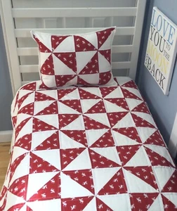 Holiday Quilt. Baby Quilt. Red & white Quilt. 35X48 Crib Size Quilt. - Picture 1 of 7