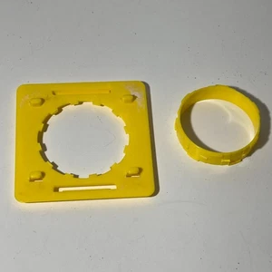 Savic Hamster Heaven Metro und Hamster Sky Metro Ersatz Vierkant Stecker - Bild 1 von 6