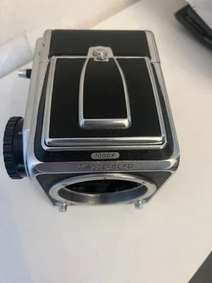 Hasselblad 1000F + Carl Zeiss Opton TESSAR 80mm 2.8 - Très bon état - Photo 1/4
