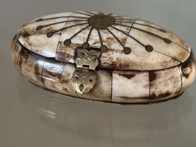 Vintage Handcrafted Oval Asian Style Trinket Box with Brass Detail - Gift Ideas - Image 1 of 4