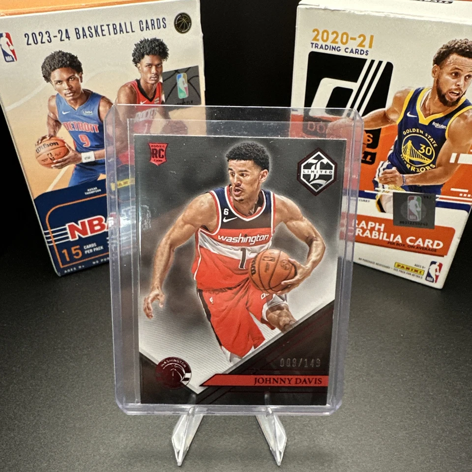 Johnny Davis 2022-23 Limited Red 9/149 Rookie #380 🔥🏀🔥🏀 - Image 1 of 3