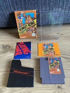 Nintendo NES Game Donkey Kong Classics CIB Collectors & Protector Case 1988 - Picture 1 of 15