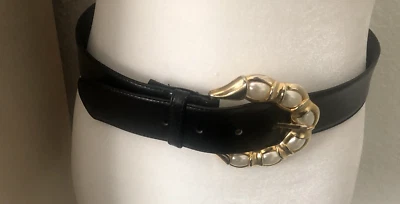 Nuevo de Colección MILNOR S/M Negro 1.5" Ancho CINTURÓN Latón Plata Lg Hebilla Festoneada 25-30" Foto 1 de 4