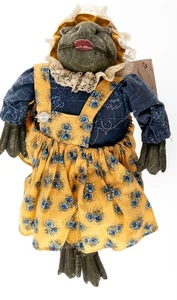 Joe Spencer Frog Doll for Gallerie II 63381 Gathered Traditions Maude 13in USED - Picture 1 of 13