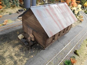 HO Minitanks Custom Detailed Hand Painted Railway Warehouse - Picture 1 of 6