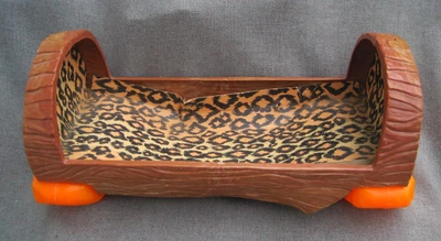 VINTAGE 1960s LOG CRIB or CRADLE for FLINTSTONES IDEAL PEBBLES FLINTSTONE DOLL - Image 1 of 4