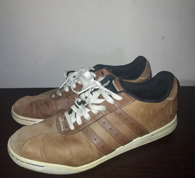 Zapatos de golf Adidas para hombre 12M Adicross II cuero sin clavos cómodos marrón Foto 1 de 4