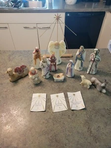 RARE First Edition Signed FENTON Glass 13pc Nativity Set with Papers & Box - Picture 1 of 15