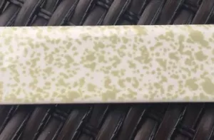 NUEVO STOCK ANTIGUO 1960 Vintage Azulejos de Pared de Cerámica 2 x 6" VERDE BLANCO - Imagen 1 de 6