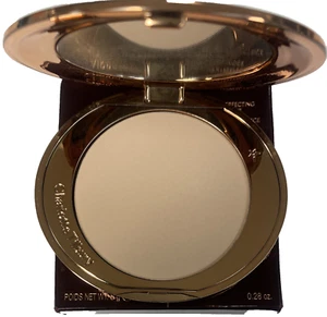 Micro perfeccionador de tez acabado impecable aerógrafo Charlotte Tilbury - 1 JUSTO - Imagen 1 de 5