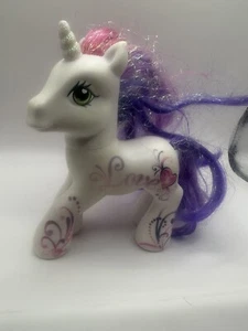 My Little Pony G3 Unicorn Sweetie Belle 25th Anniversary Love Hasbro 2007 - Bild 1 von 9