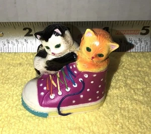 Vintage LISA FRANK Cats Figurine Sneaker Kitty Hightop kitten LFI - Picture 1 of 4