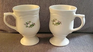 Set di 2 tazze con piedistallo vintage modello cimelio natalizio Pfaltzgraff - Foto 1 di 7