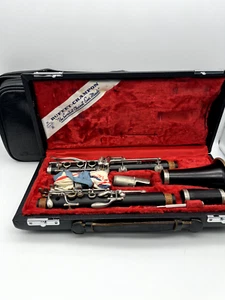 Buffet Crampon Clarinet France w/ Hard Case Model number unknown - Picture 1 of 6