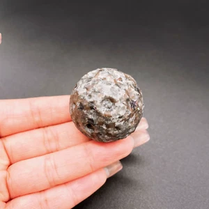 35Mm Yooperlite Moon Fluoresce Sodalite Sphere Natural Crystal Flame Stones Ball - Picture 1 of 13