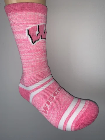 WISCONSIN BADGERS NCAA COLLEGE JERSEY LOGO WOMENS LOVE CREW LENGTH SOCKS MED Cover