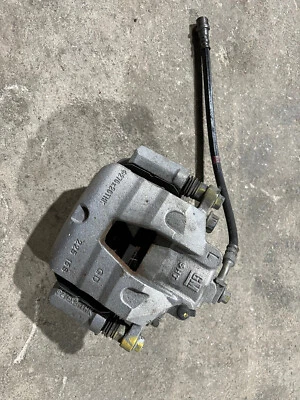 PINZA DE FRENO DELANTERA IZQUIERDA LADO CONDUCTOR CHEVROLET VOLT PERN EV 16-19 23370273 OEM Foto 1 de 4