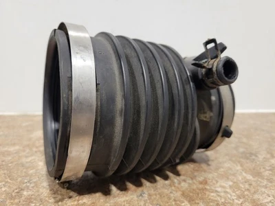 Honda Accord 2009 3,5 L V-6 admisión de aire tubo de goma Foto 1 de 4