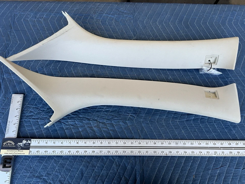 Volvo XC70 S80 2008-2015 color tostado pilar interior izquierdo y derecho OEM #4320E Foto 1 de 4