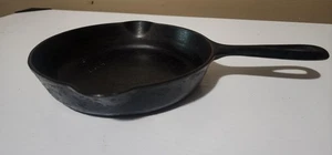 Vintage Griswold Cast Iron Skillet Frying Pan No. 3 Erie PA Cookware USA 6.25" - Picture 1 of 12
