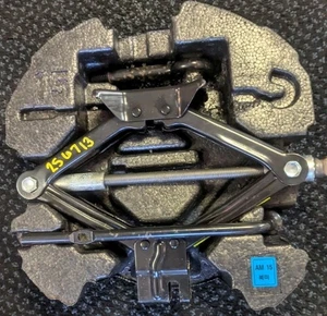 2013 KIA SOUL JACK AND TOOL KIT - Bild 1 von 6