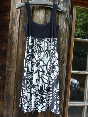 Hochsommerkleid Minx, Gr. 38, schwarz-weiß gemustert,  Viskose - Bild 1 von 3