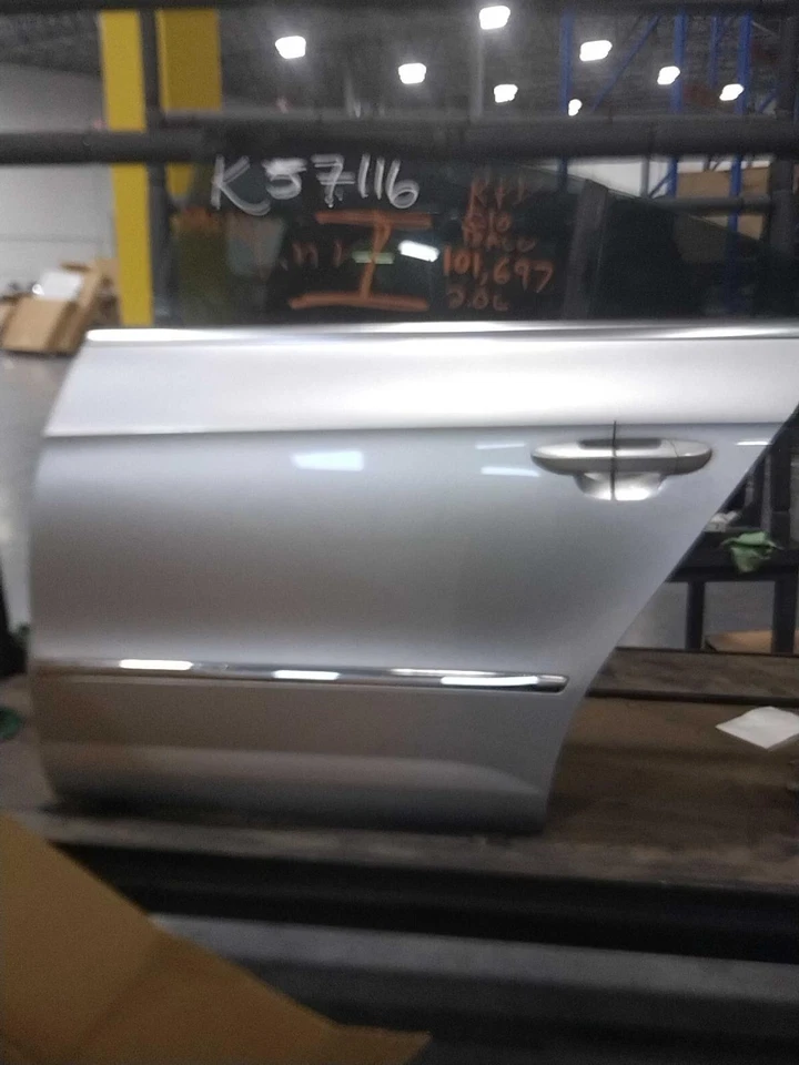 Conjunto de puerta trasera izquierda usado lado trasero se adapta a: Volkswagen Cc 2010 eléctrico trasero Le Foto 1 de 4