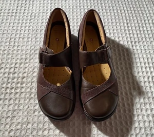 CLARKS Unstructured Un Swan Un.Swan Leather Mary Janes Flats Comfort Shoes 9 M - Picture 1 of 9