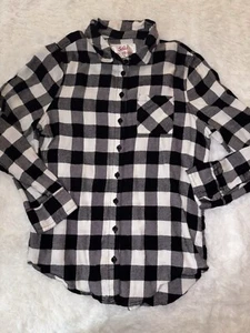 Justice girls sz. 18/20 Blk & White Check button down shirt. Cute, great shape - Picture 1 of 9