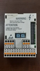 Módulo Lenze APLICACIÓN-I/O PT Tipo: E82ZAFAC010 - Ligeramente usado y probado. - Imagen 1 de 3