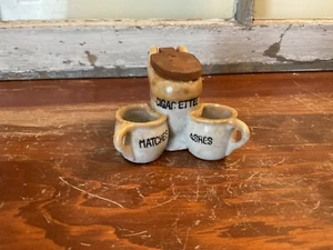 Posacenere portasigarette in ceramica con fiammiferi e portacenere - Foto 1 di 6