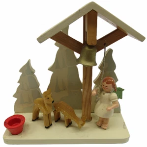 Engelsgeläut Rehe im Wald mit Engelsfigur - Bild 1 von 13