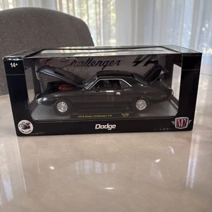 Box Cracked M2 1970 DODGE CHALLENGER T/A BLACK 1/24 DIECAST R106 - Picture 1 of 19