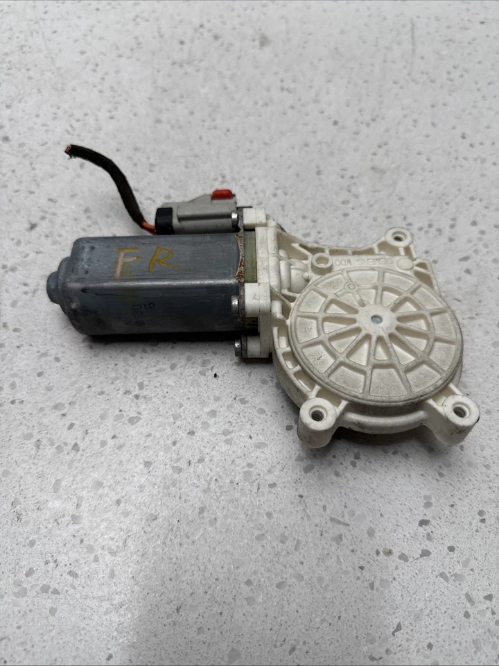 05 06 07 08 09 10 Chrysler 300 Front Right Door Power Window Motor  OEM - Изображение 1 из 4