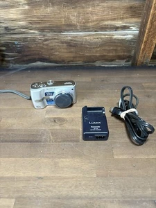 PANASONIC LUMIX DMC-TZ1 Digital Camera w/ Battery & Charger - Picture 1 of 10