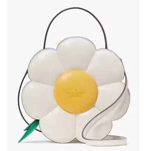 NWT Kate Spade Day Tripper 3d Daisy Flower Crossbody Parchment Novelty Bag - Picture 1 of 7