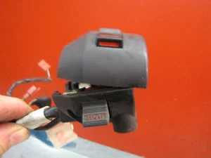 HONDA VF400 F STUUR SCHAKELAAR RECHTS HANDLE BAR SWITCH RH 35150-KE7-003 - Bild 1 von 5
