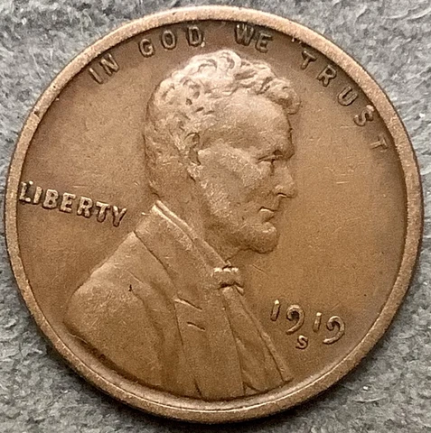 1919 S * Lincoln Wheat Cent - Higher Grade ~ A501 Cover