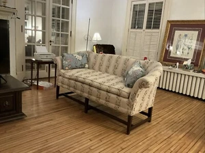 63830EC: Quality Striped Upholstered Camelback Chippendale Sofa LOCAL PICKUP - Picture 1 of 2