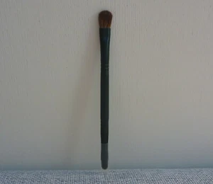 MAC Double Ended Eye Shadow / Eyeliner Brush, Travel Size, Brand New! - Picture 1 of 5