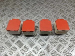 4 PEZZI presa a parete 3P+T 16A 380V 6H IP44 - Imagen 1 de 3