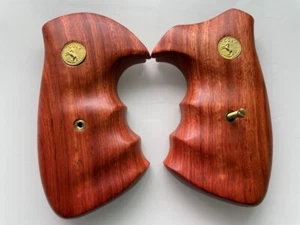 NEW GRIP FOR COLT PYTHON (I, E FRAME) SMOOTH PADAUK HARDWOOD  - Picture 1 of 6
