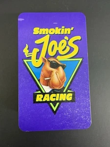 Lata de carreras Smokin’ Joe’s vintage con folletos 1994 - Imagen 1 de 8